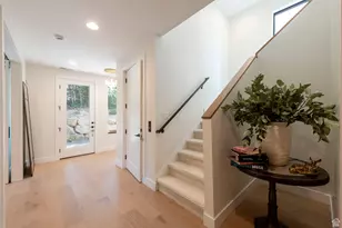 4445 S Holladay Park Ln E, Holladay, UT 84124 - Photo 4