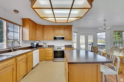 563 S 1850 E, Spanish Fork, UT 84660 - Photo 20