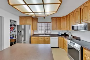 563 S 1850 E, Spanish Fork, UT 84660 - Photo 18