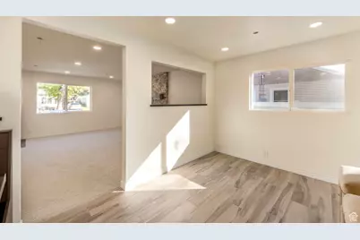 4658 S Box Elder St W, Murray, UT 84107 - Photo 8