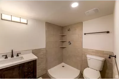 4658 S Box Elder St W, Murray, UT 84107 - Photo 12