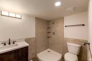 4658 S Box Elder St W, Murray, UT 84107 - Photo 12