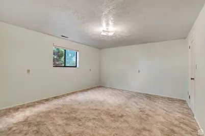 5575 S 1000 E, Ogden, UT 84405 - Photo 26