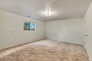 5575 S 1000 E, Ogden, UT 84405 - Photo 26