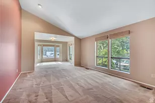 5575 S 1000 E, Ogden, UT 84405 - Photo 6