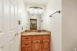 5575 S 1000 E, Ogden, UT 84405 - Photo 16