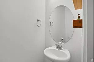 7566 W Box Leaf Circle, Herriman, UT 84096 - Photo 38