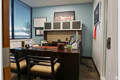 392 E Winchester St, Murray, UT 84107 - Photo 4