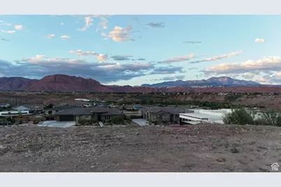 3942 Sunrise Dr, Santa Clara, UT 84765 - Photo 2