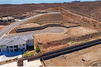 3942 Sunrise Dr, Santa Clara, UT 84765 - Photo 18