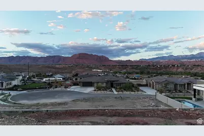 3942 Sunrise Dr, Santa Clara, UT 84765 - Photo 26