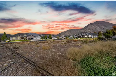 762 E 1020 S #7, Salem, UT 84653 - Photo 2