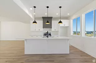 805 S Greenway Dr, Springville, UT 84663 - Photo 10