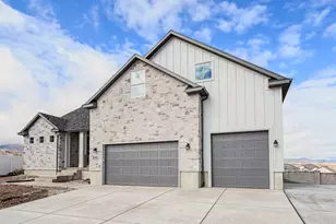 13294 S Henning Cir, Herriman, UT 84096 - Photo 2