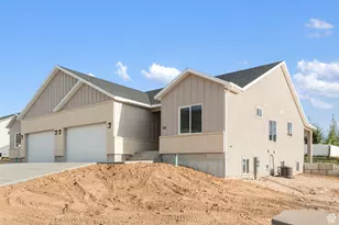 132 E 1500 N, Nephi, UT 84648 - Photo 2