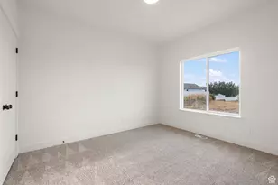 132 E 1500 N, Nephi, UT 84648 - Photo 10