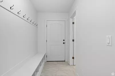 535 W 300 N, Hyrum, UT 84319 - Photo 14