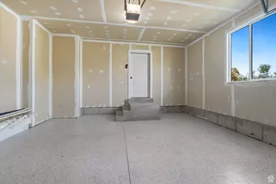 535 W 300 N, Hyrum, UT 84319 - Photo 38