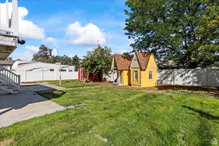 5649 S Bree St W, Taylorsville, UT 84129 - Photo 18