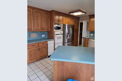 1402 Shepherd Dr, Wellington, UT 84542 - Photo 10