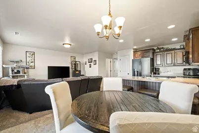 2391 S Arthur Way W, West Haven, UT 84401 - Photo 6