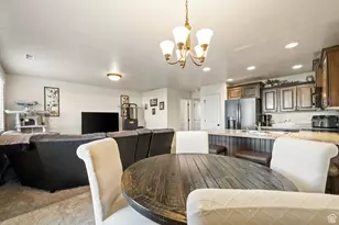 2391 S Arthur Way W, West Haven, UT 84401 - Photo 6