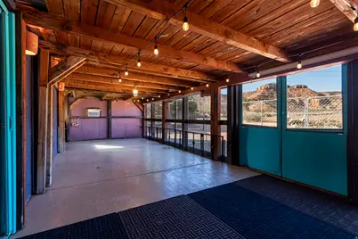 530 W Powell Dr, Kanab, UT 84741 - Photo 26