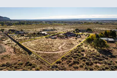 530 W Powell Dr, Kanab, UT 84741 - Photo 38