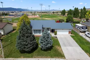 335 E 300 N, Ephraim, UT 84627 - Photo 2