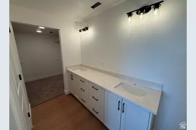 730 E 1250 S, Hyrum, UT 84319 - Photo 14