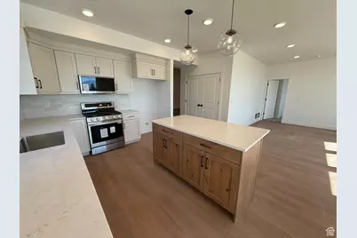 730 E 1250 S, Hyrum, UT 84319 - Photo 10