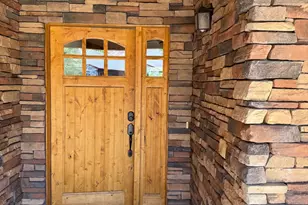 827 N Palisade Dr, Moab, UT 84532 - Photo 2