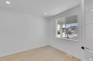 5498 N Saddle Stone Dr, Eagle Mountain, UT 84005 - Photo 8