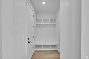 5484 N Saddle Stone Dr E, Eagle Mountain, UT 84005 - Photo 12