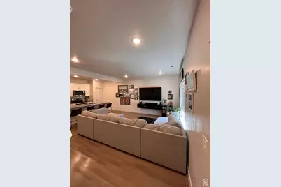 412 S 1580 E, Hyrum, UT 84319 - Photo 10