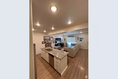 412 S 1580 E, Hyrum, UT 84319 - Photo 8