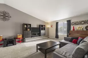 2257 N 830 W, West Bountiful, UT 84087 - Photo 4