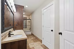 1284 E Canyon Creek Dr S, Bountiful, UT 84010 - Photo 20