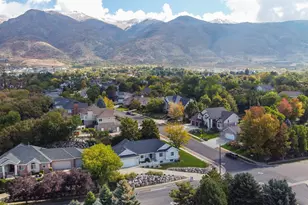 1306 N Thornfield Rd E, Kaysville, UT 84037 - Photo 44