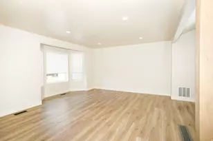 1306 N Thornfield Rd E, Kaysville, UT 84037 - Photo 6
