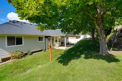 1306 N Thornfield Rd E, Kaysville, UT 84037 - Photo 34