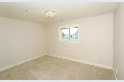 1306 N Thornfield Rd E, Kaysville, UT 84037 - Photo 24