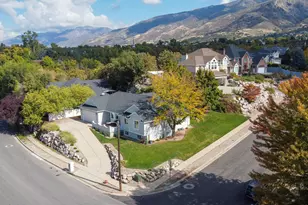 1306 N Thornfield Rd E, Kaysville, UT 84037 - Photo 40