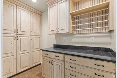 2683 W Carson Ln S, West Jordan, UT 84084 - Photo 16