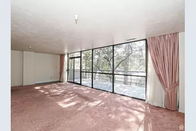 560 E South Temple #C101, Salt Lake City, UT 84102 - Photo 16