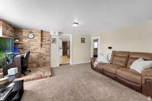28 W Stauffer Ln S, Murray, UT 84107 - Photo 6