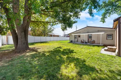 28 W Stauffer Ln S, Murray, UT 84107 - Photo 16
