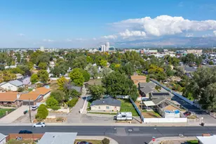 28 W Stauffer Ln S, Murray, UT 84107 - Photo 1