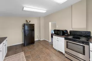 28 W Stauffer Ln S, Murray, UT 84107 - Photo 8