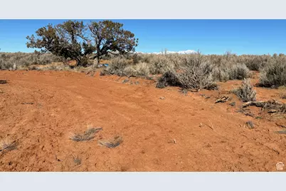 113 S Avikan Hills Dr #7, Blanding, UT 84511 - Photo 2